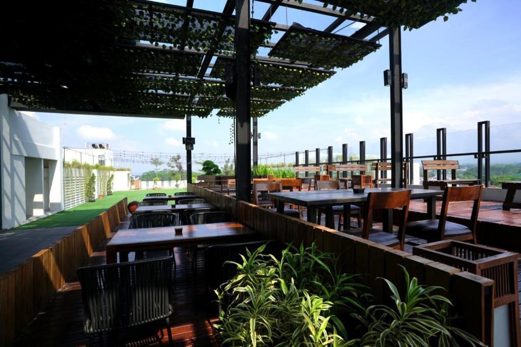 Java Heritage Hotel Purwokerto Eksteriør bilde